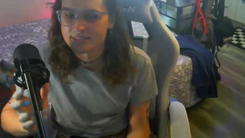 Snapshot of cutiepiescarlett chatting on 05.02.26 cutiepiescarlett online show from 05.02.26