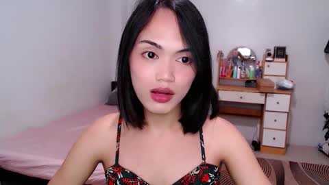 Snapshot of cutiezay999 chatting on 02.18.26 ZAYNA DONT FORGET TO FOLLOW MY ROOM online show from 02.18.26