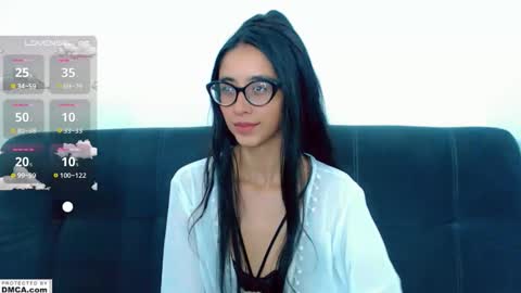 miss ari  online show from 10.30.25