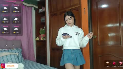 Snapshot of cuttebabe_ chatting on 01.09.25 Sophia online show from 01.09.25