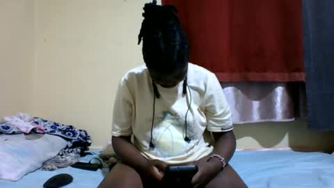 Snapshot of cuttepappy chatting on 07.17.26 cuttepappy online show from 07.17.26