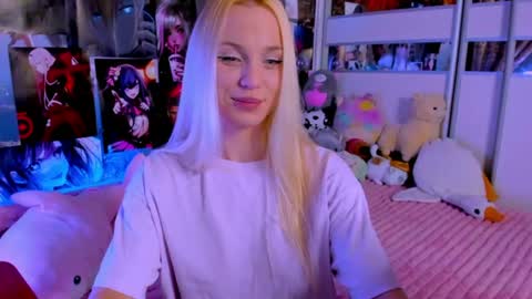 Snapshot of cuttie_ponyy chatting on 07.28.26 Nora online show from 07.28.26