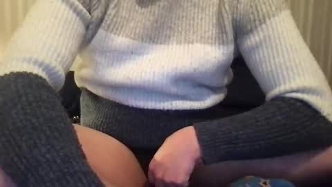 cuttop2373844 online show from 02.27.25