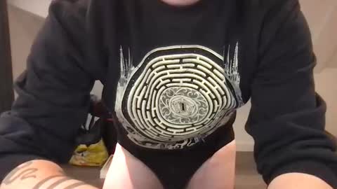 cuttop2373844 online show from 10.08.25