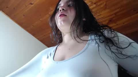 Snapshot of cuty_sexy_hotxx chatting on 02.22.25 LIZETH online show from 02.22.25