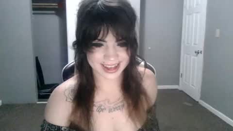 Snapshot of cvntandcandi chatting on 02.06.25 Cvnt And Candi online show from 02.06.25