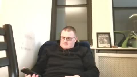 Snapshot of cwalkerw chatting on 10.22.25 Walker online show from 10.22.25