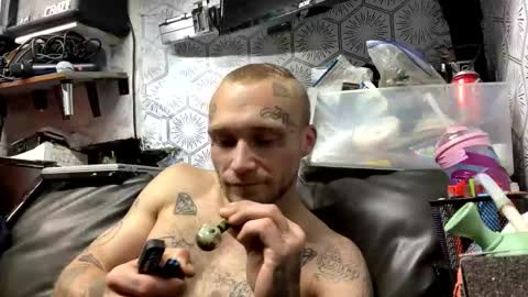 Snapshot of cwbinked23 chatting on 11.01.25 cwbinked23 online show from 11.01.25