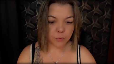 Snapshot of cyberdomme chatting on 12.28.24 Full time mean bitch. online show from 12.28.24