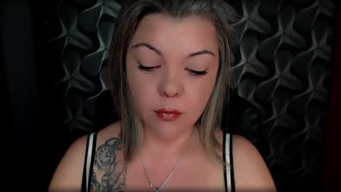 Snapshot of cyberdomme chatting on 03.07.25 Full time mean bitch. online show from 03.07.25