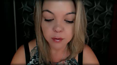 Snapshot of cyberdomme chatting on 09.21.25 Full time mean bitch. online show from 09.21.25