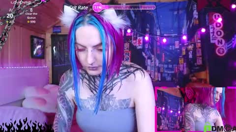 Snapshot of cybernekko chatting on 02.08.25 Neko online show from 02.08.25