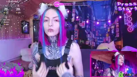 Snapshot of cybernekko chatting on 10.12.25 Neko online show from 10.12.25