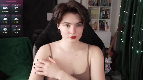 Helen Blossom online show from 03.02.25