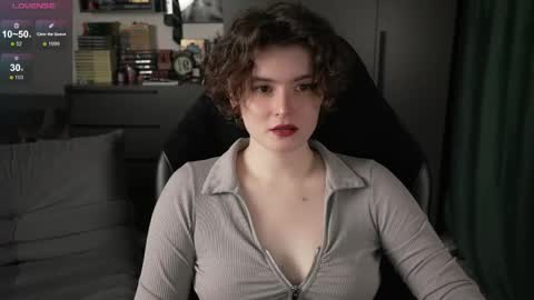 Helen Blossom online show from 04.16.26