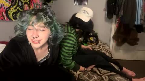 Snapshot of cybrrstarr chatting on 11.12.25 cybrrstarr online show from 11.12.25