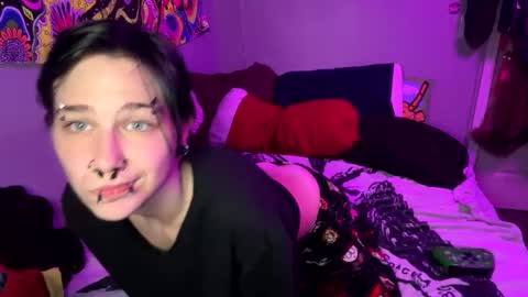 Snapshot of cybrrstarr chatting on 11.20.25 cybrrstarr online show from 11.20.25