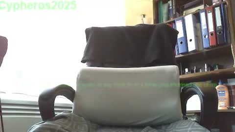 Snapshot of cypheros2025 chatting on 01.06.25 Chris online show from 01.06.25