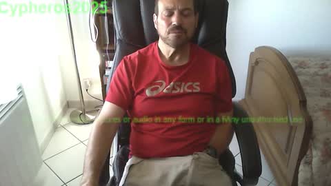 Snapshot of cypheros2025 chatting on 10.02.25 Chris online show from 10.02.25