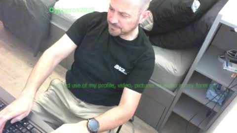 Chris online show from 04.12.26