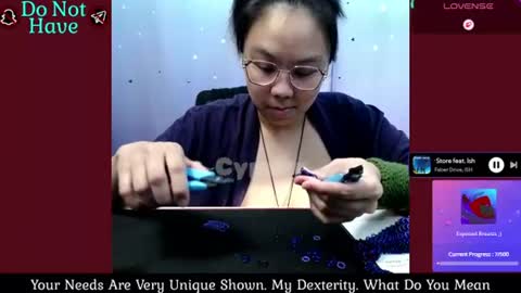 Snapshot of cypurr chatting on 06.10.26 Adrian AdriNyaan online show from 06.10.26