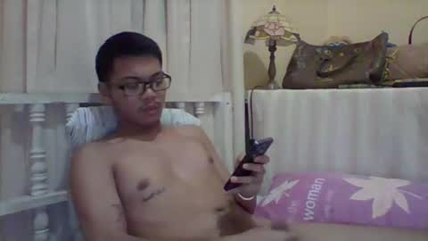 Snapshot of cyrenzortegal chatting on 04.08.26 cyrenzortegal online show from 04.08.26