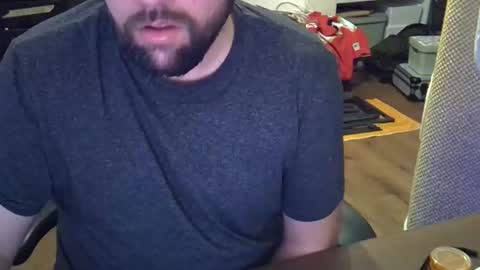 Snapshot of cyrsug chatting on 11.13.25 cyrsug online show from 11.13.25