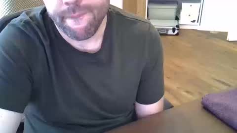 Snapshot of cyrsug chatting on 03.13.26 cyrsug online show from 03.13.26