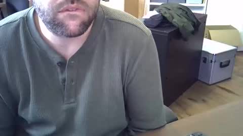 Snapshot of cyrsug chatting on 03.20.26 cyrsug online show from 03.20.26