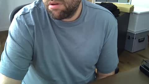 Snapshot of cyrsug chatting on 03.26.26 cyrsug online show from 03.26.26