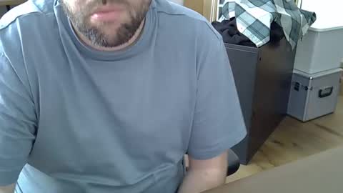 Snapshot of cyrsug chatting on 03.27.26 cyrsug online show from 03.27.26