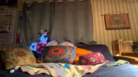 Andrew Thomas online show from 11.28.25