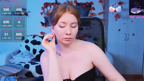 Snapshot of d0nna_ chatting on 11.10.25 Donna online show from 11.10.25