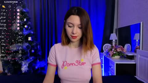 Dora use speakers. I really like to talk online show from 01.11.25