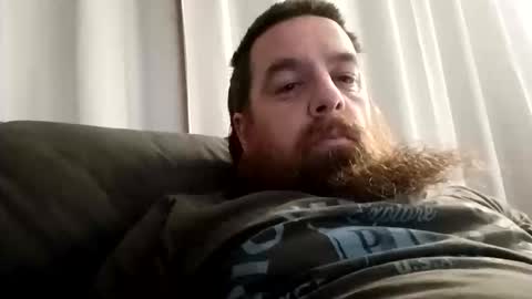 Snapshot of d1988 chatting on 10.12.25 D online show from 10.12.25