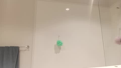 Snapshot of d1988 chatting on 10.13.25 D online show from 10.13.25