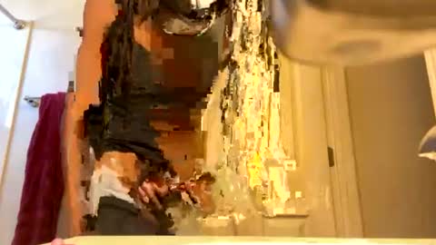 Snapshot of d1domoo chatting on 06.29.26 d1domoo online show from 06.29.26