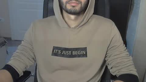 Snapshot of d_____________k chatting on 10.11.25 Dolce online show from 10.11.25