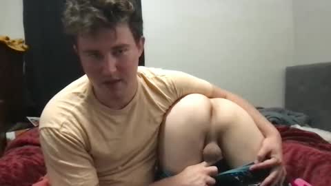 Snapshot of d_dart chatting on 10.04.25 Aeboy12 online show from 10.04.25