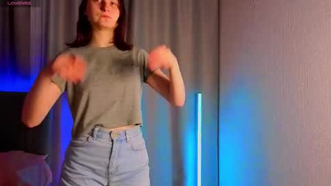 Anna online show from 09.20.25