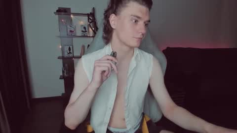 Snapshot of da_scin chatting on 10.23.25 Daren online show from 10.23.25