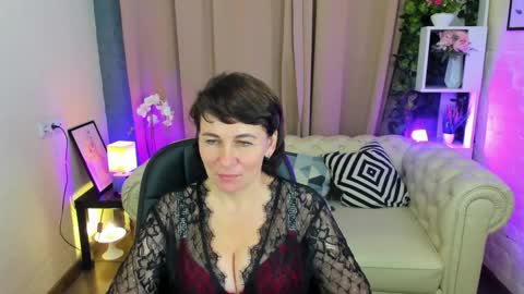 Demi online show from 10.22.25