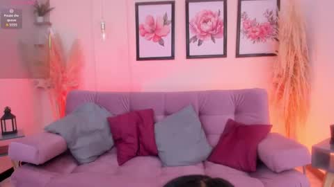 Snapshot of daaniela_moon chatting on 09.27.25 Daniela online show from 09.27.25