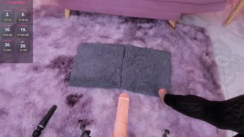 Daniela  online show from 11.30.25