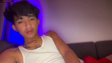 Snapshot of daario_nahariss chatting on 12.08.24 online show from 12.08.24