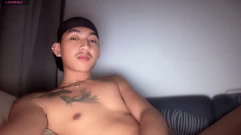 Snapshot of daario_nahariss chatting on 10.18.25 online show from 10.18.25