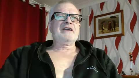 Brian ... online show from 03.10.25