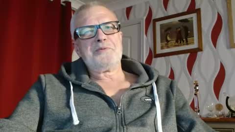 Brian ... online show from 10.09.25