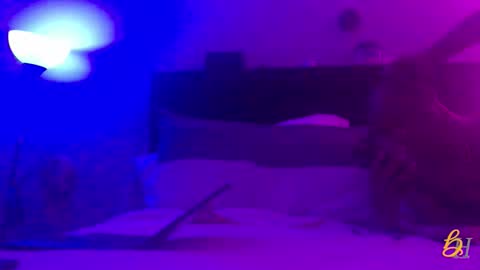 Daddi Maverick online show from 11.12.25