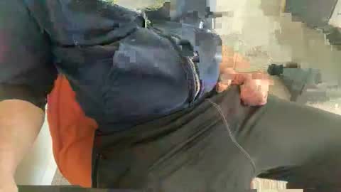 daddnextdoor online show from 11.04.25